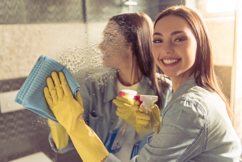 Local Hackney window cleaning for residential and commercial properties
